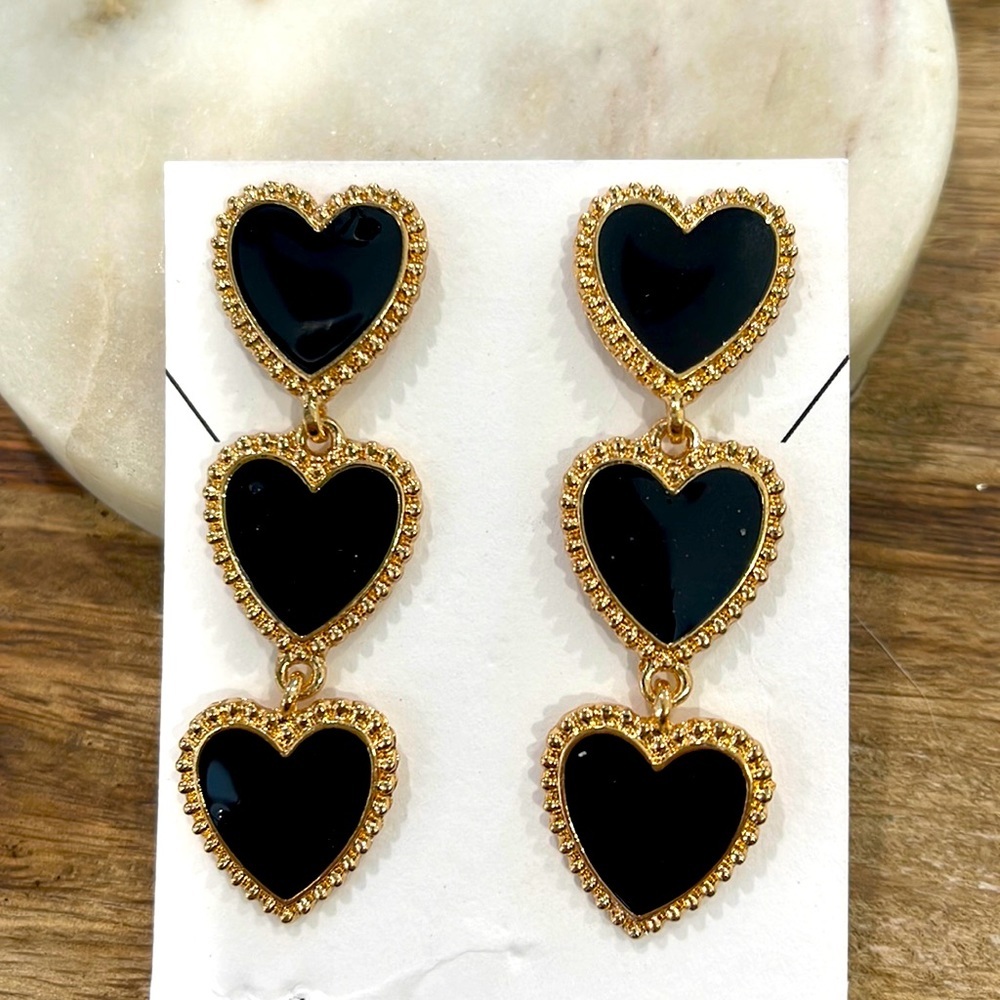 Black heart earrings